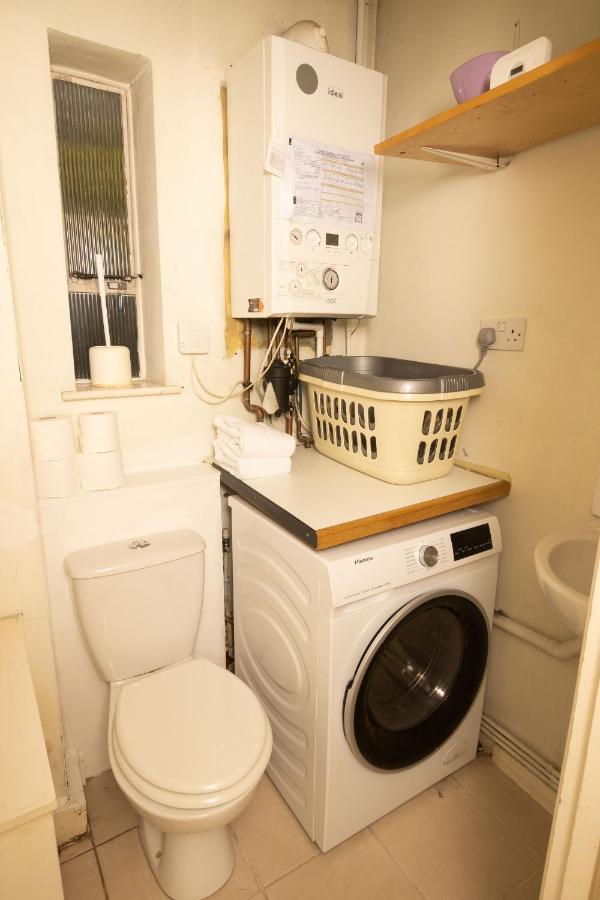 The Angel Place Hideaway - Fair 4Bdr House With Terrace Londres Extérieur photo